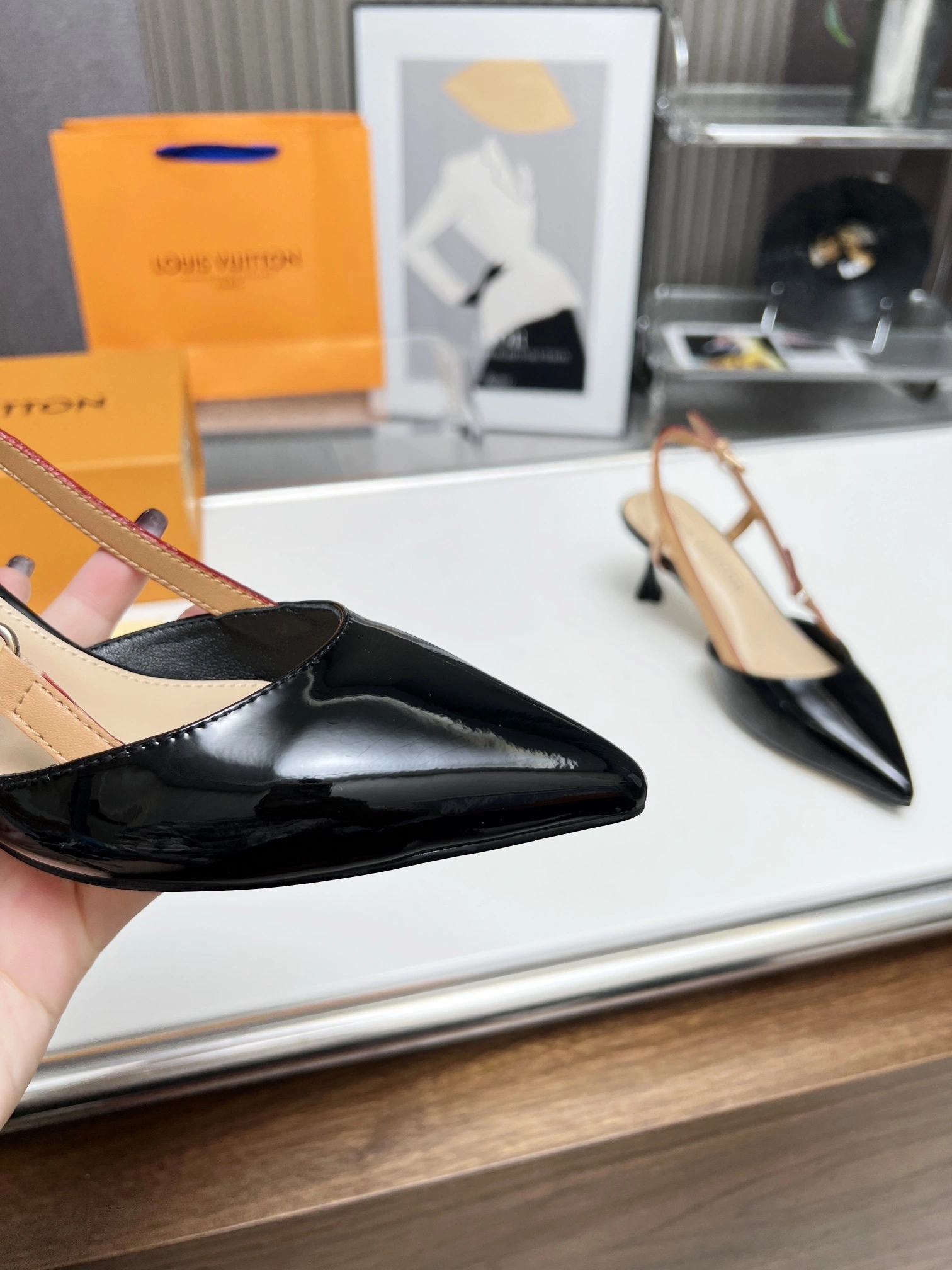 COCO-- 8V 1ACBIX cowhide Heel height：5.5CM item:D-X000I0353